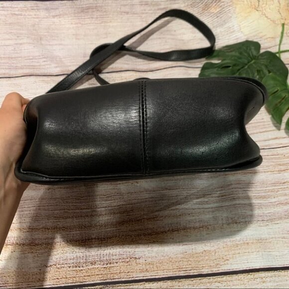Vintage Black Leather Purse Crossbody - Picture 3 of 13